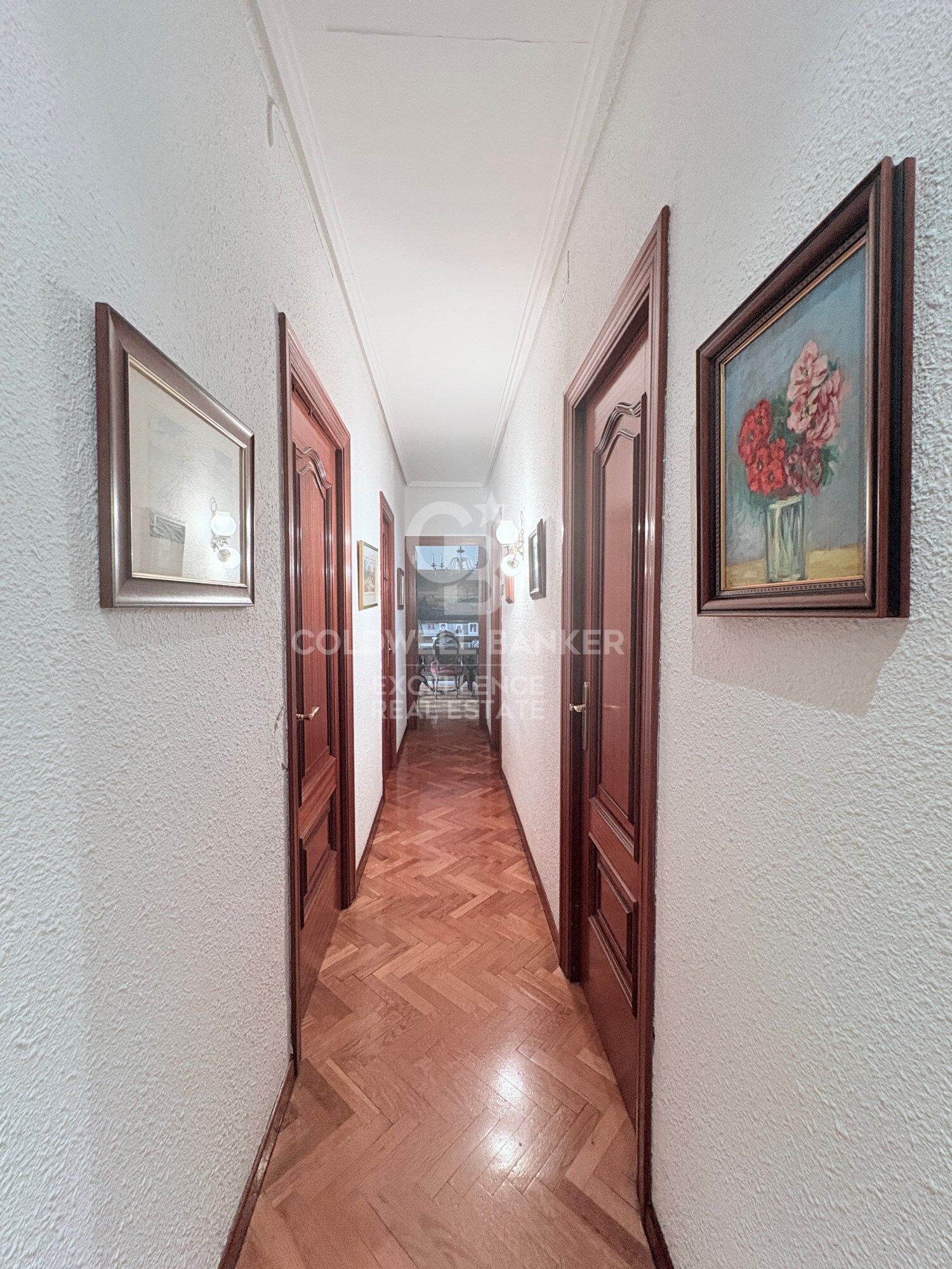 Stately penthouse in the heart of Valencia's Eixample