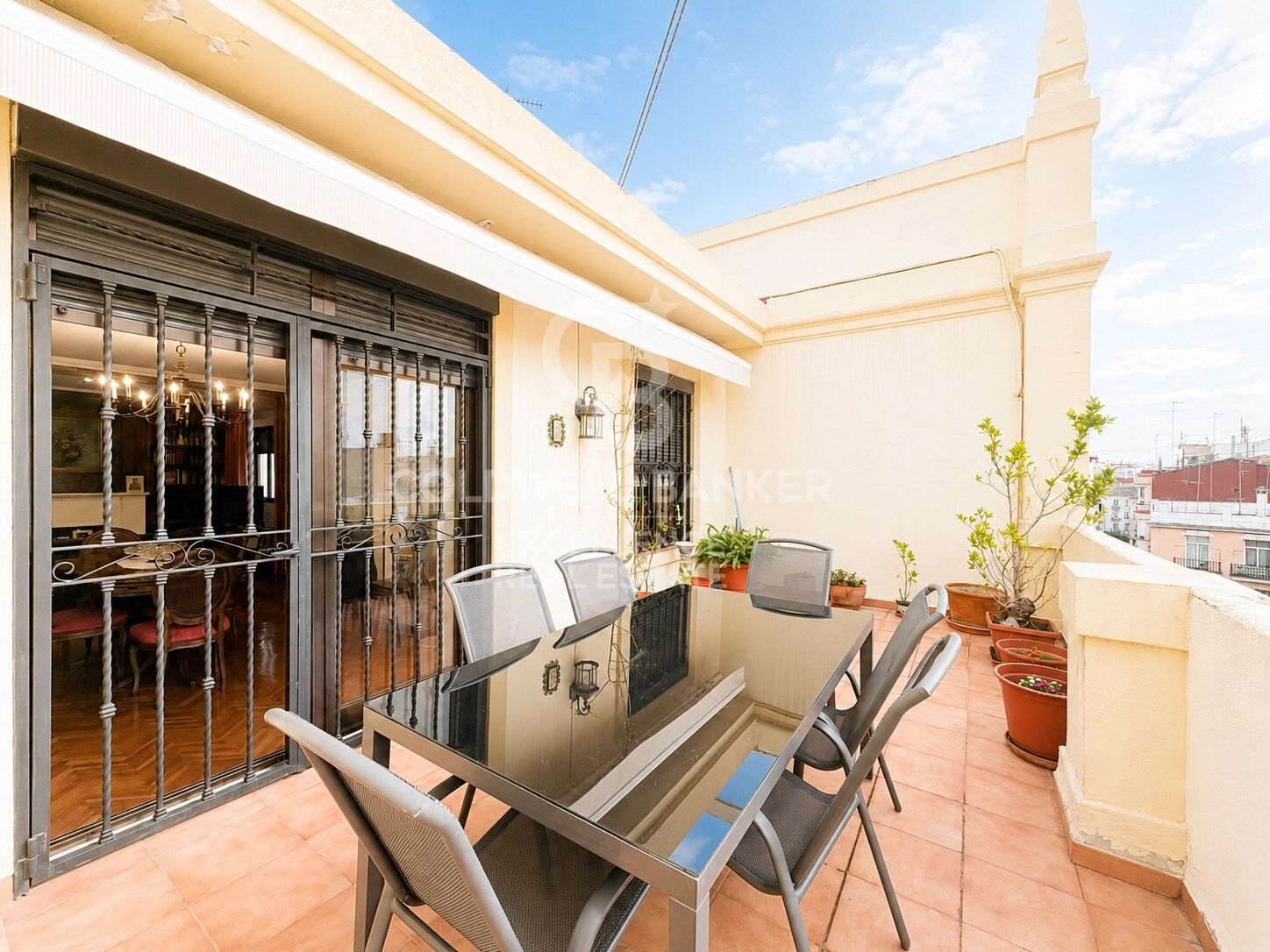 Elegantes Penthouse im Herzen von Valencias Ensanche.