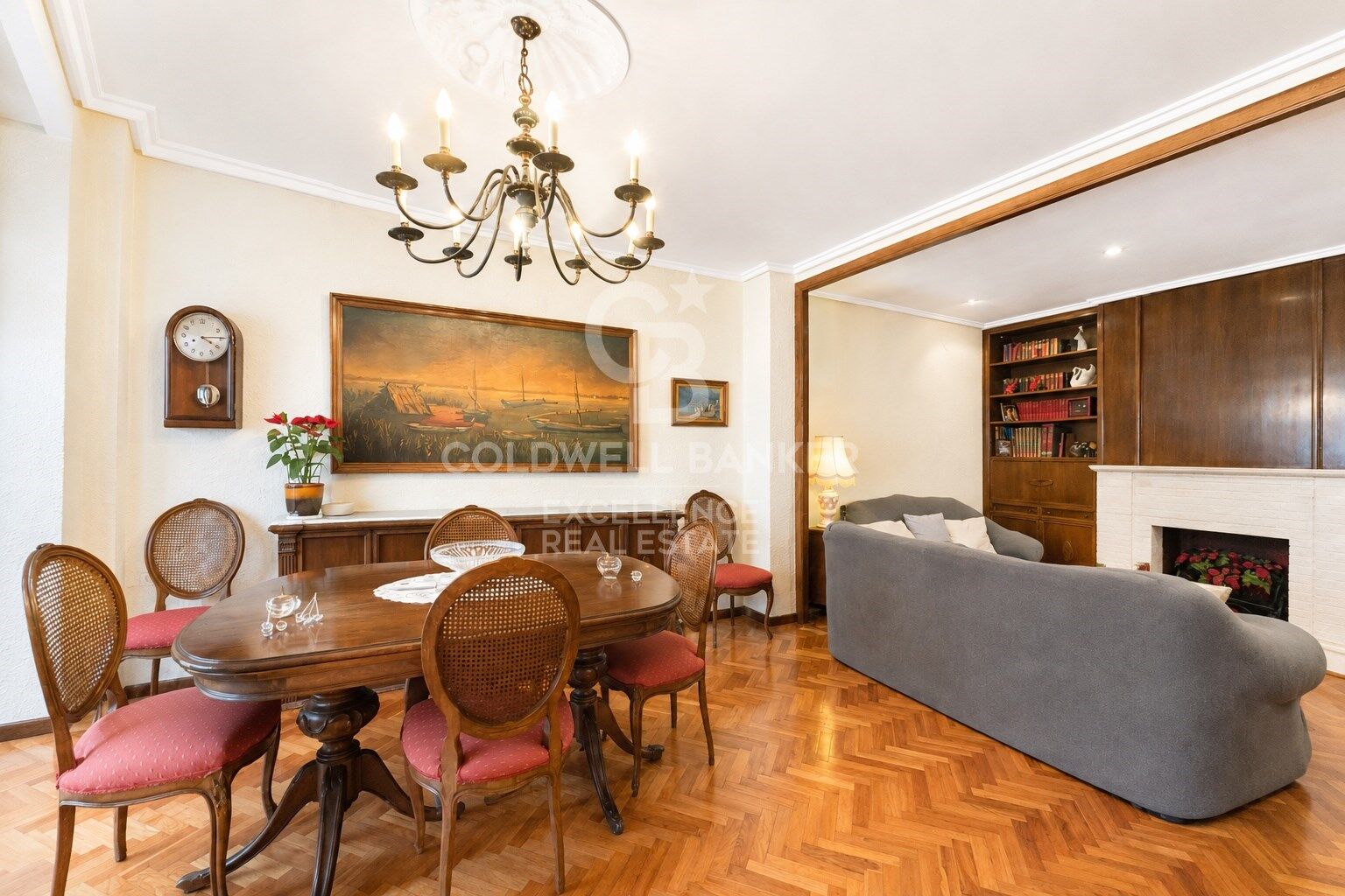 Penthouse de Prestige au Cur de l'Ensanche de Valence.