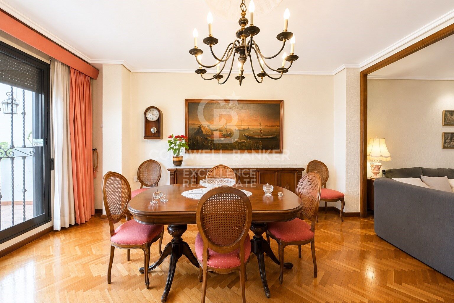 Penthouse de Prestige au Cur de l'Ensanche de Valence.