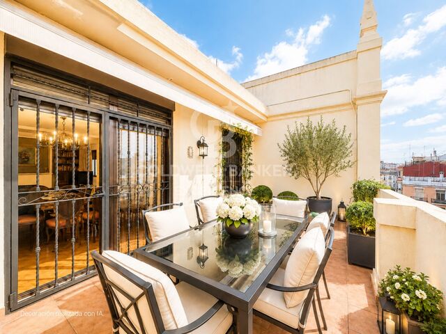 Elegant Penthouse in the Heart of Valencia's Ensanche.