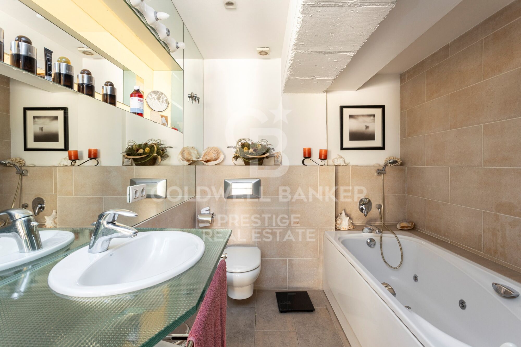 Loft duplex à Barcelone à côté du Park Güell - 265 m² avec parking