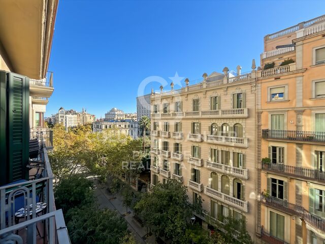Luxury flat for sale near Passeig de Gracia, Barcelona
