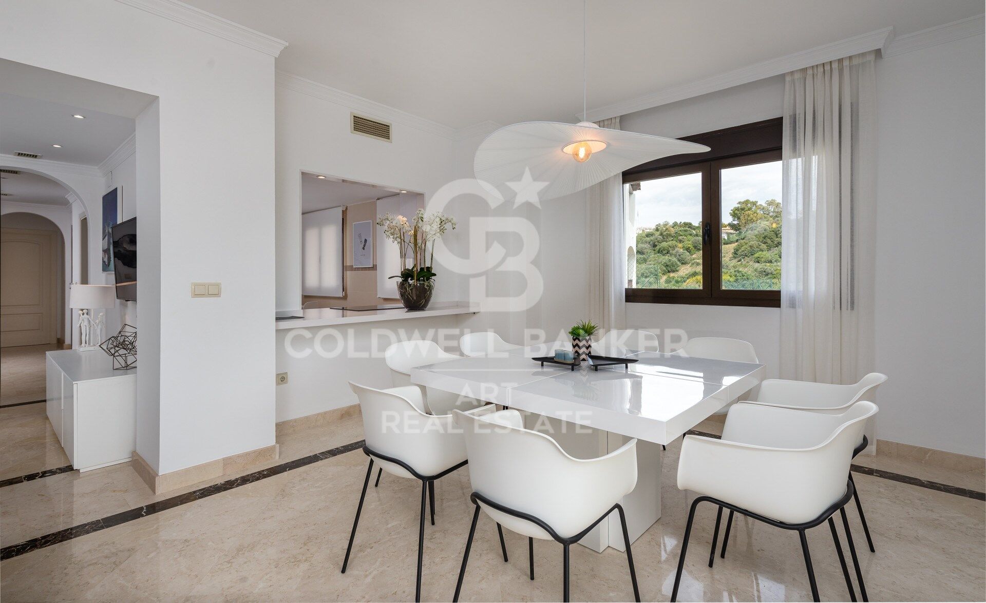 Wunderschöne Renovierte Villa in Azata Golf, Estepona