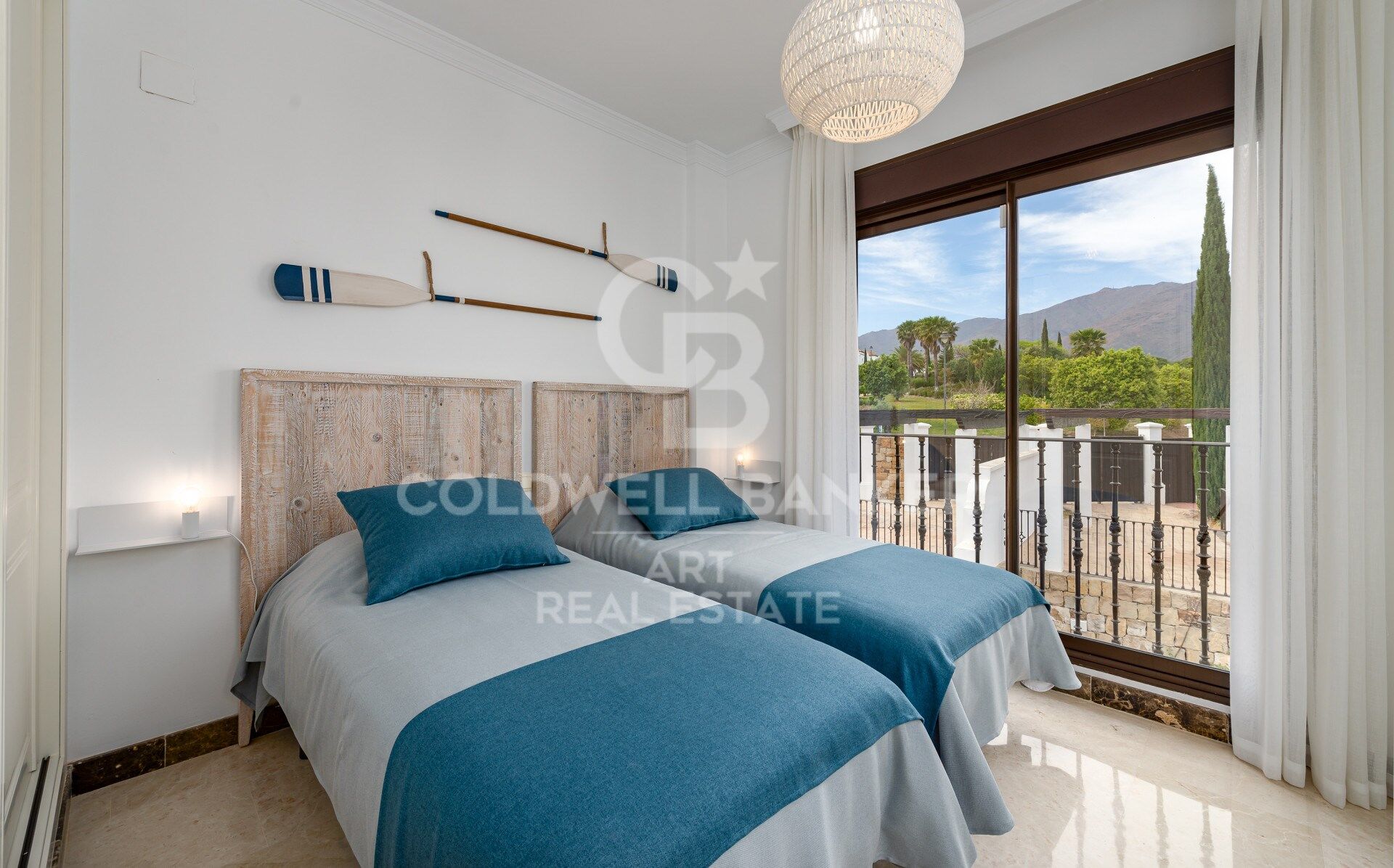 Magnifique Villa Rénovée à Azata Golf, Estepona