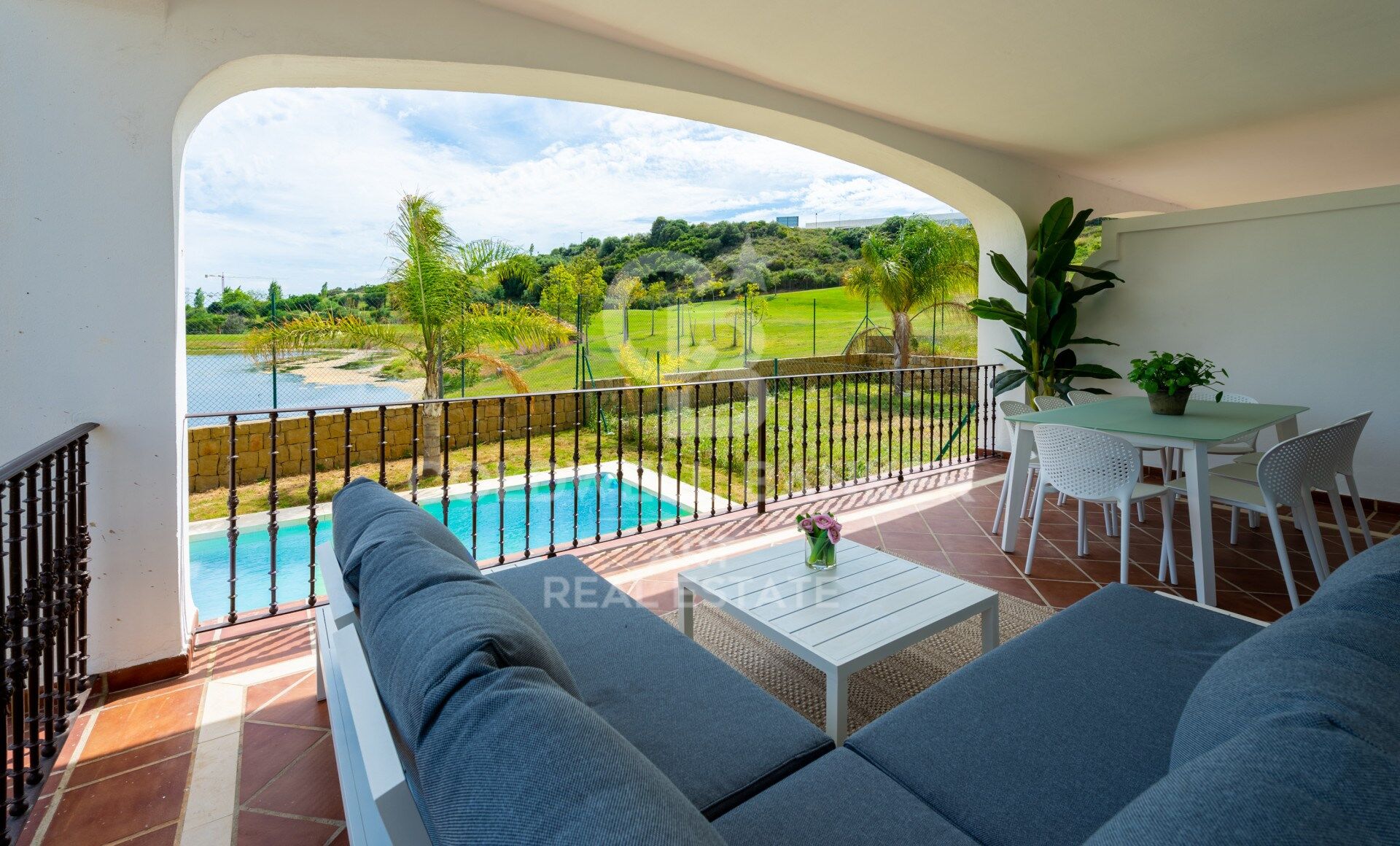 Magnifique Villa Rénovée à Azata Golf, Estepona