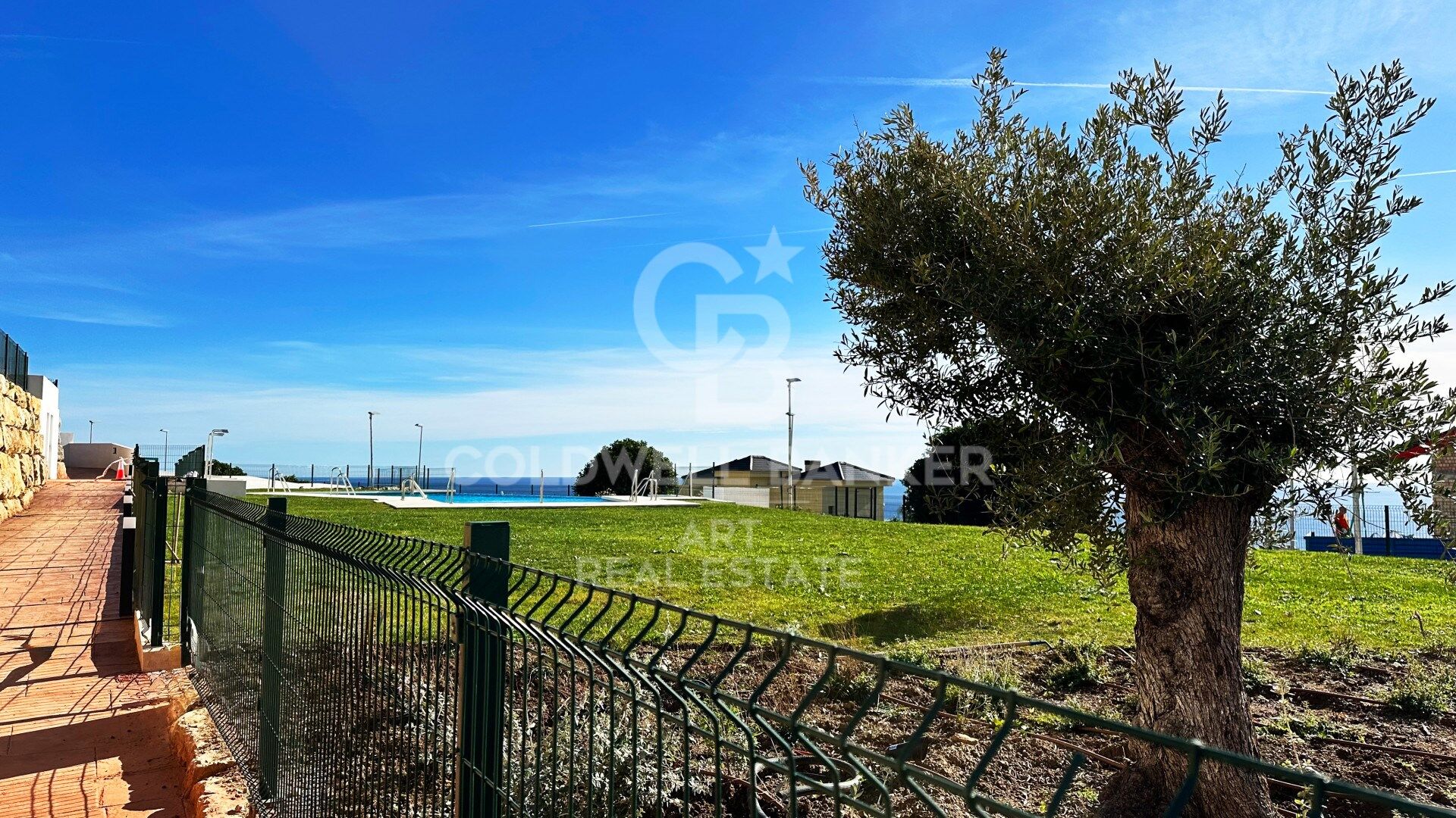 Appartements et penthouses avec vue spectaculaire sur la mer à Casares Costa