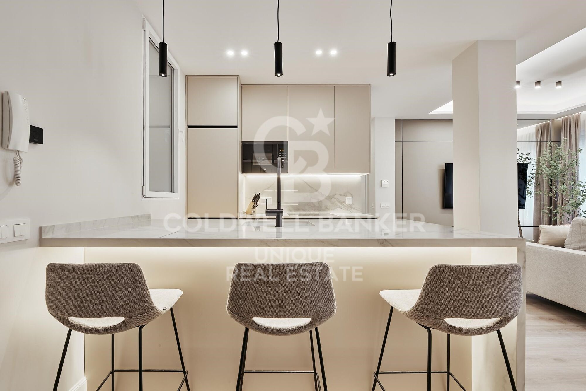 Renovated exterior flat in Lista, Madrid