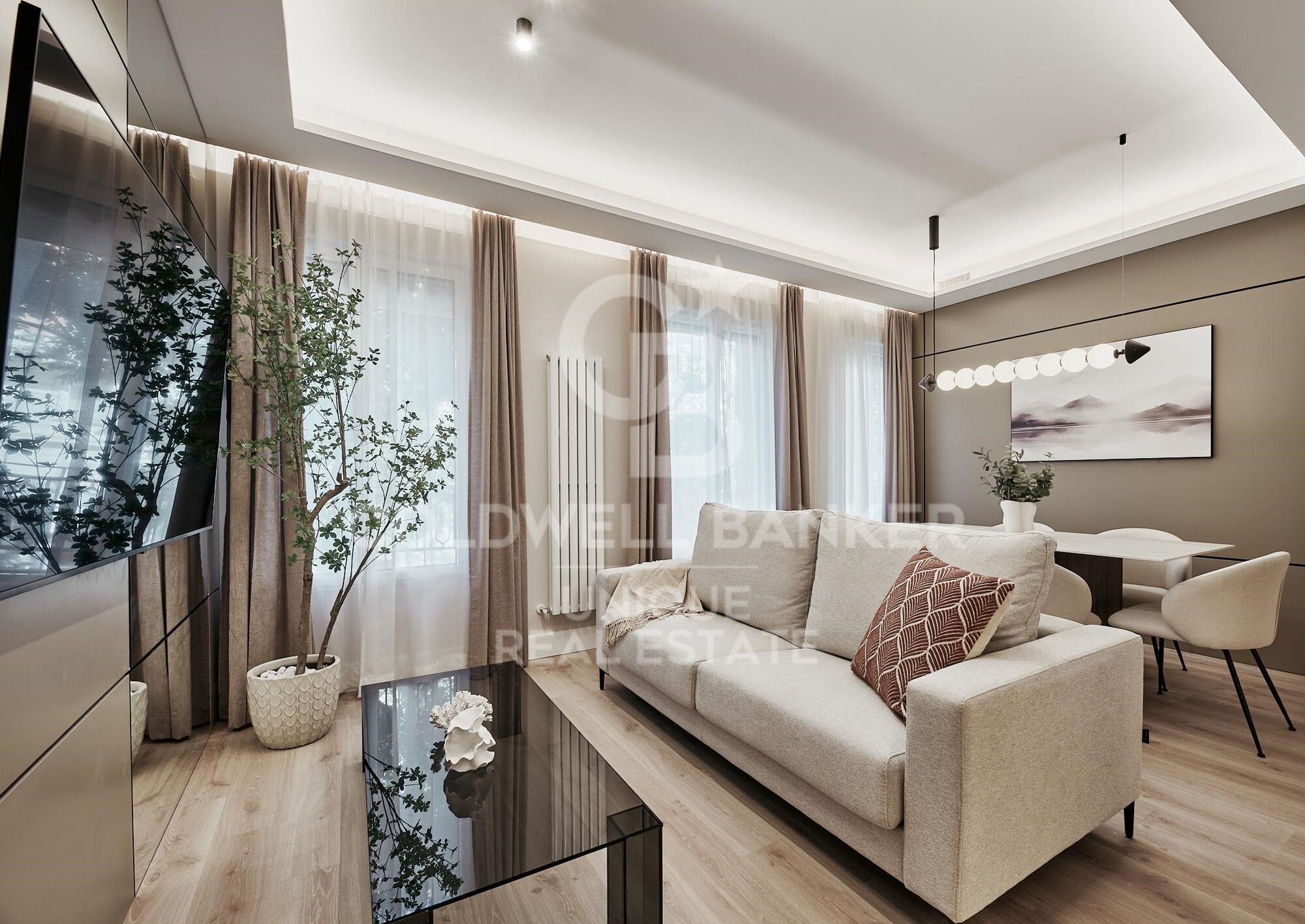 Renovated exterior flat in Lista, Madrid
