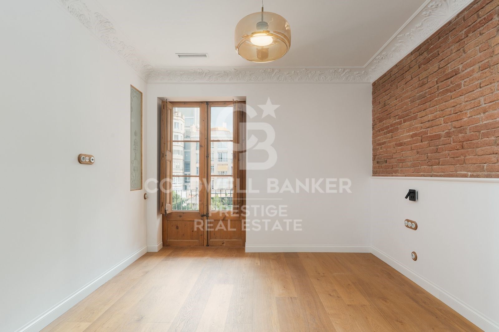 Hochwertige Wohnung mit Blick auf die Plaça Letamendi
