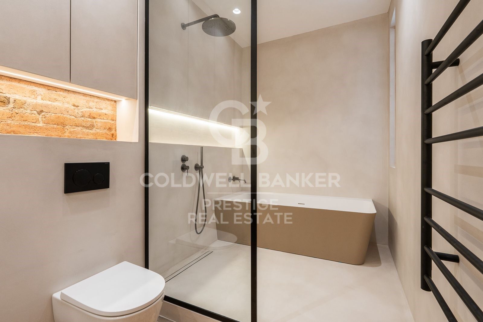 Hochwertige Wohnung mit Blick auf die Plaça Letamendi