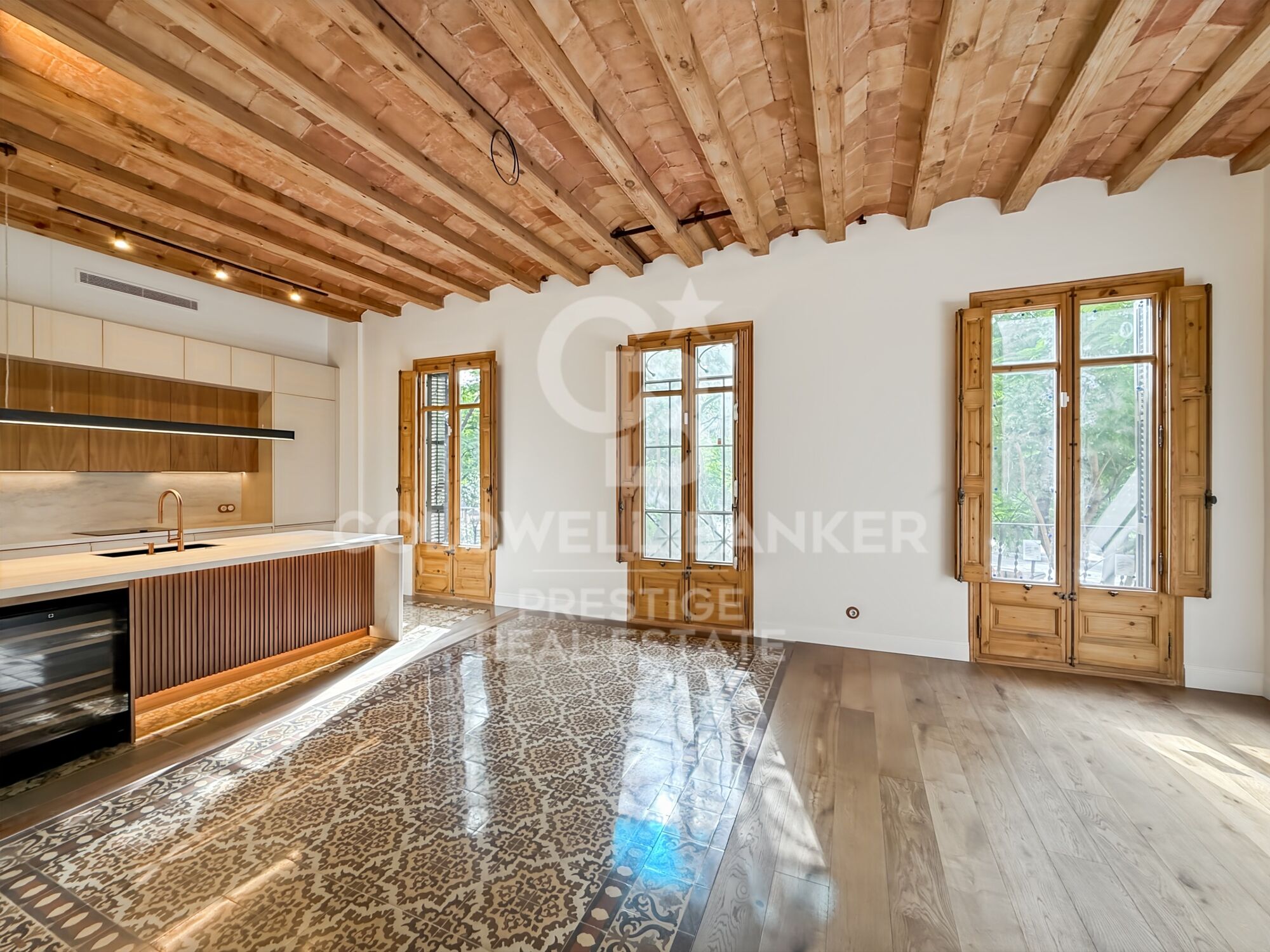 Renovated apartment in period building by Enric Granados
