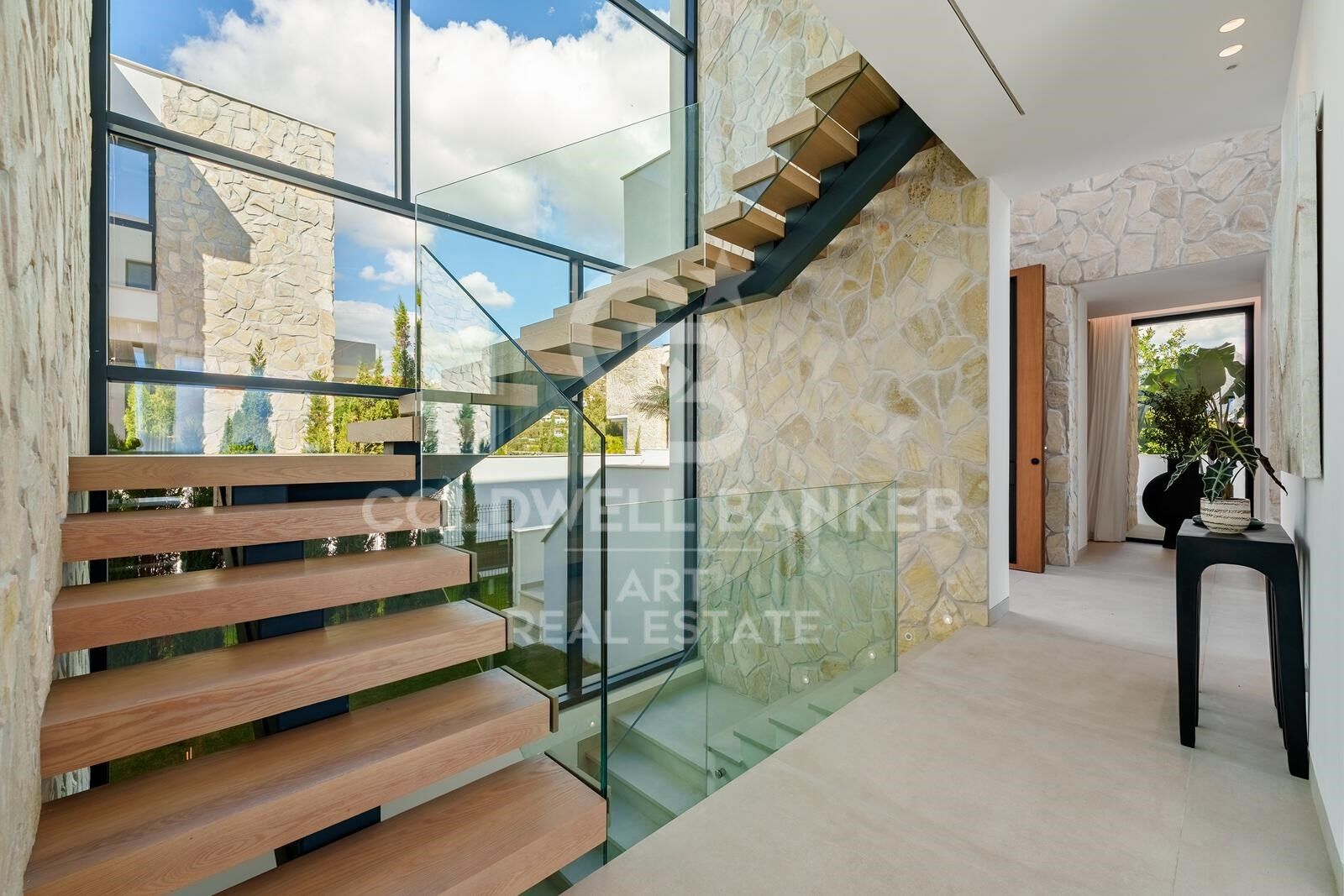 Excepcional villa contemporánea en La Quinta con vistas panorámicas