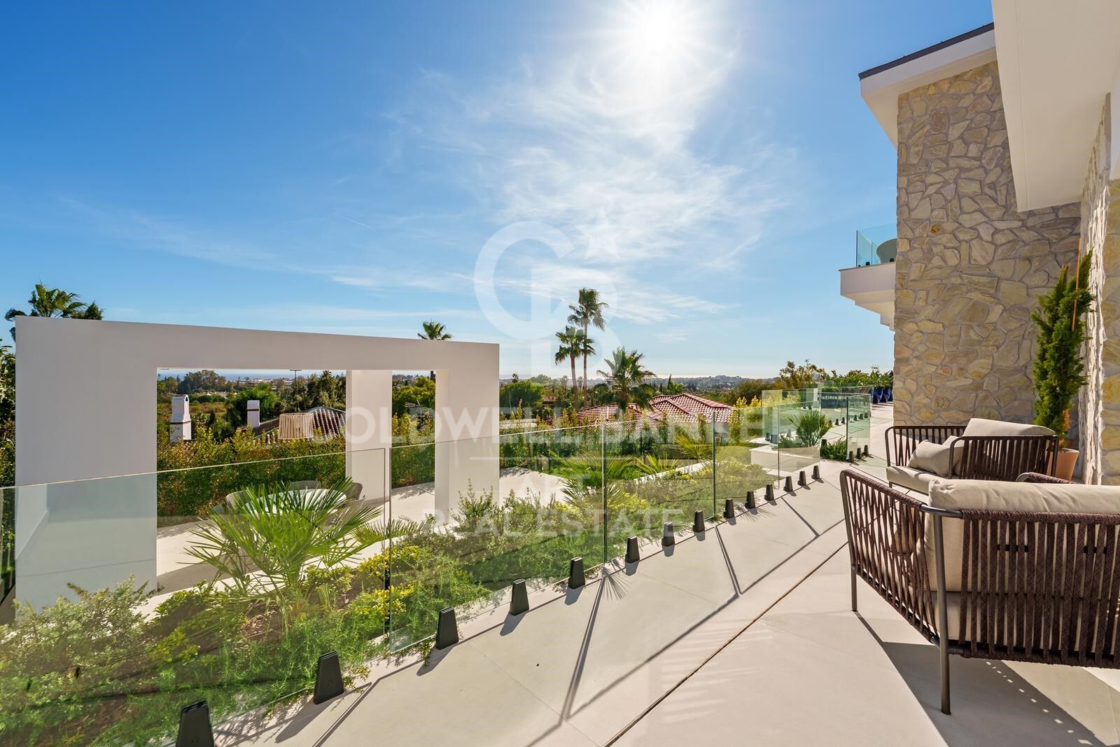 Außergewöhnliche zeitgenössische Villa in La Quinta mit Panoramablick
