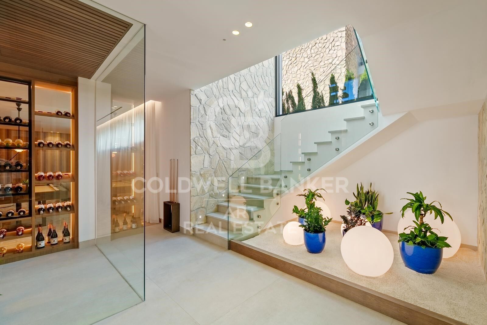 Außergewöhnliche zeitgenössische Villa in La Quinta mit Panoramablick