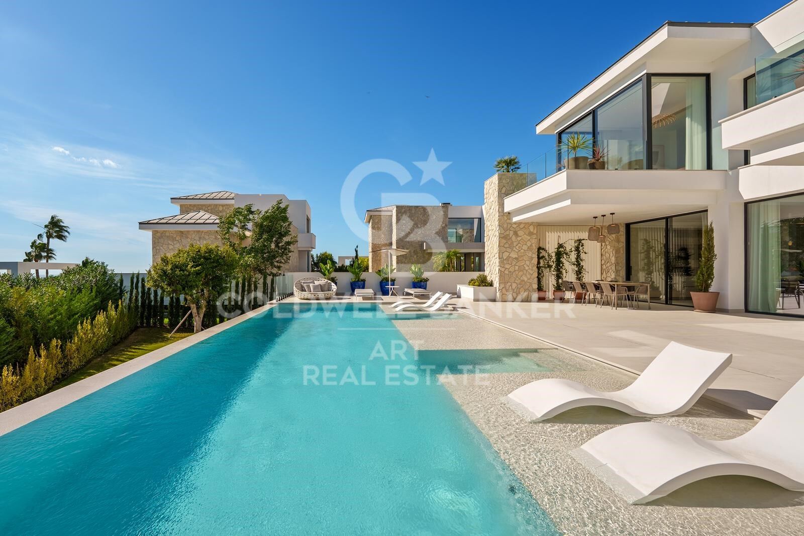 Villa exceptionnelle à La Quinta avec des vues spectaculaires sur la mer et la montagne