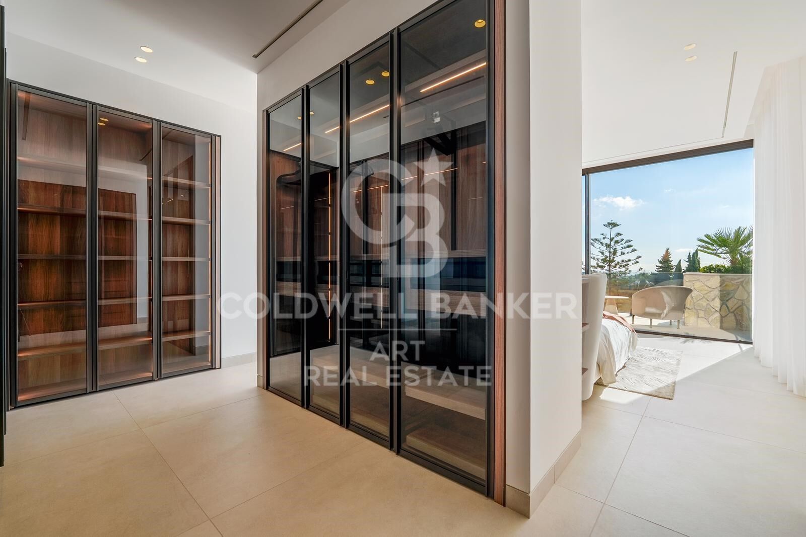 Increíble villa ubicada en La Quinta con vistas panorámicas al mar y montaña
