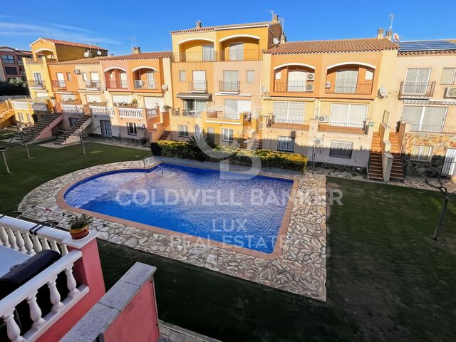 Haus in Strandnähe mit Pool und Garage in Gran Reserva, Empuriabrava