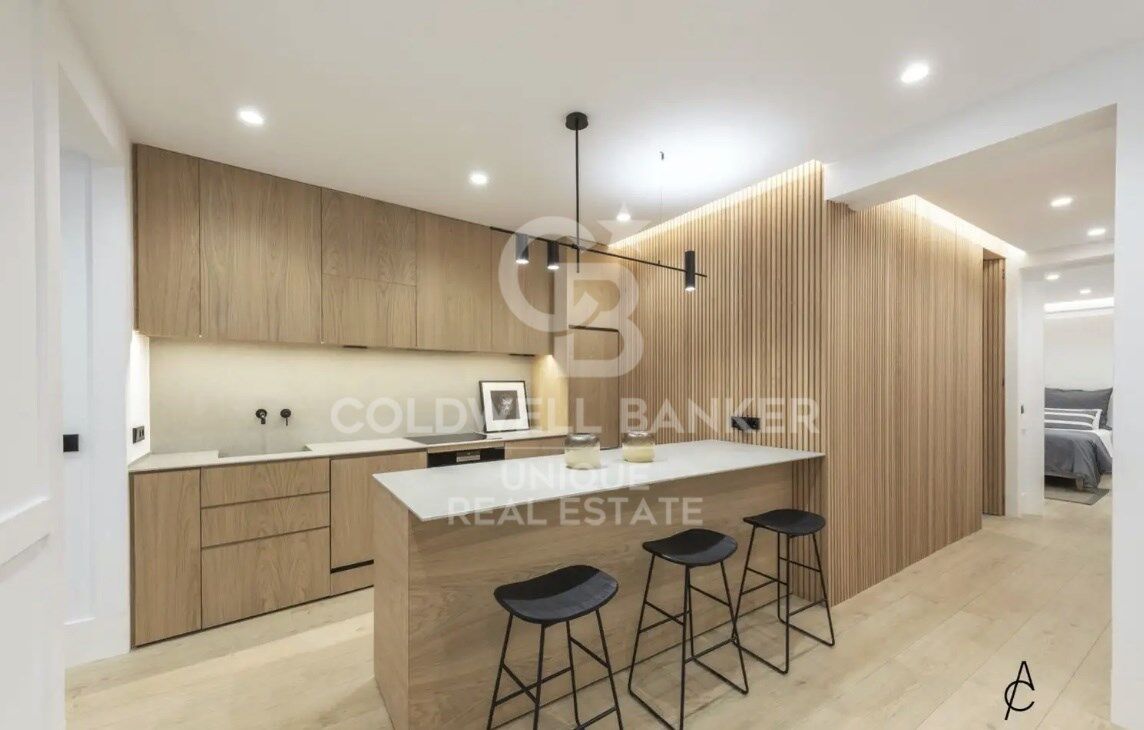 Renovated exterior flat in Justicia, Madrid