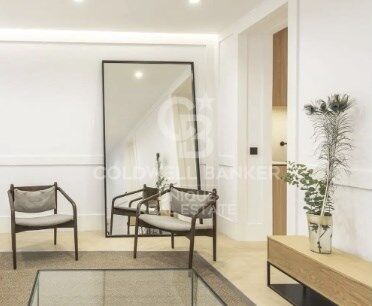 Renovated exterior flat in Justicia, Madrid