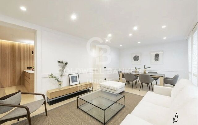 Renovated exterior flat in Justicia, Madrid