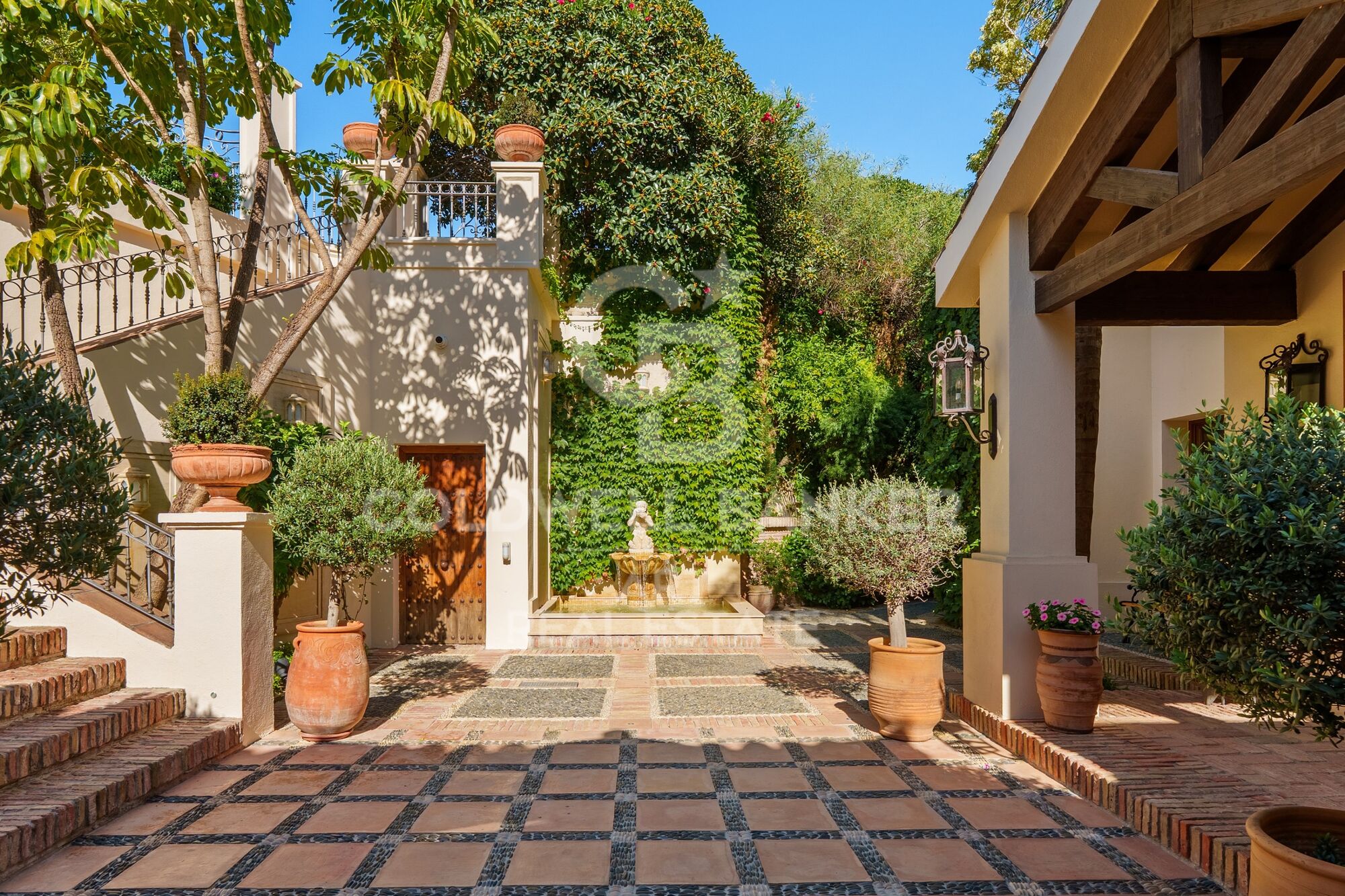 Außergewöhnliche Villa im andalusischen Stil in Golden Mile- Marbella