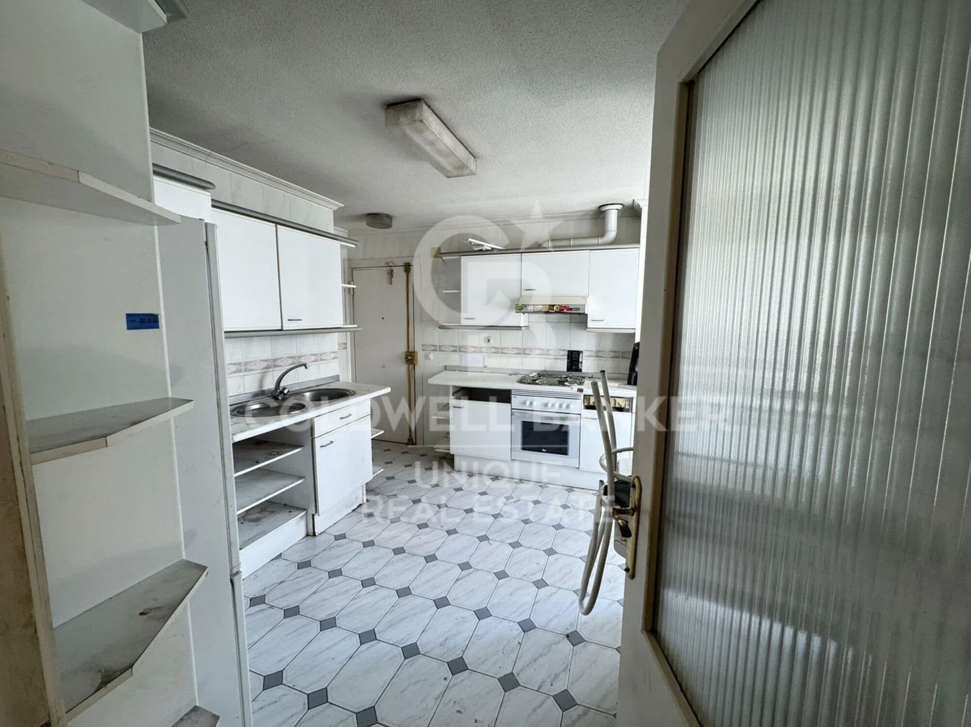 Apartment to renovate in Chamberí, Madrid