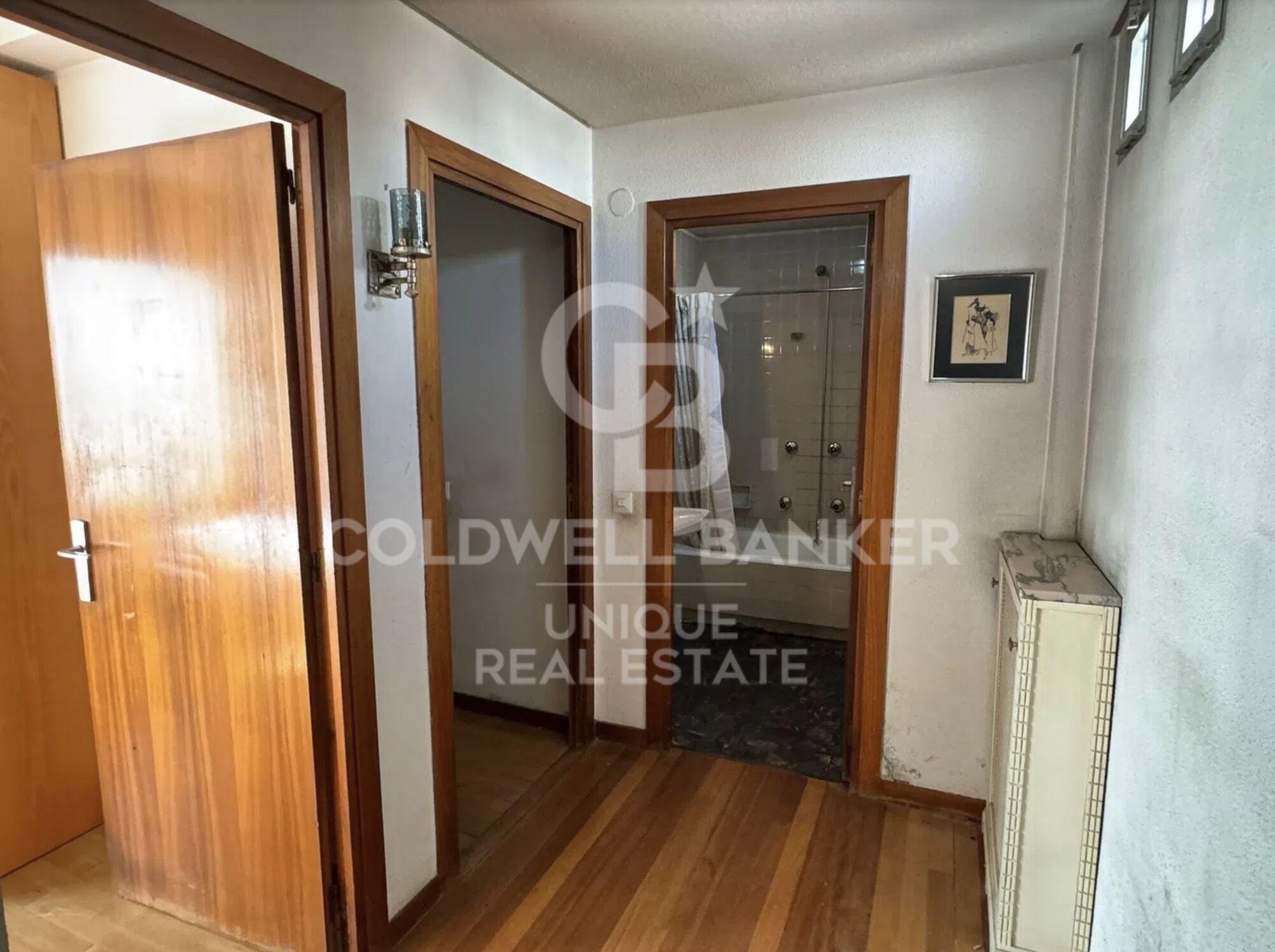 Apartment to renovate in Chamberí, Madrid