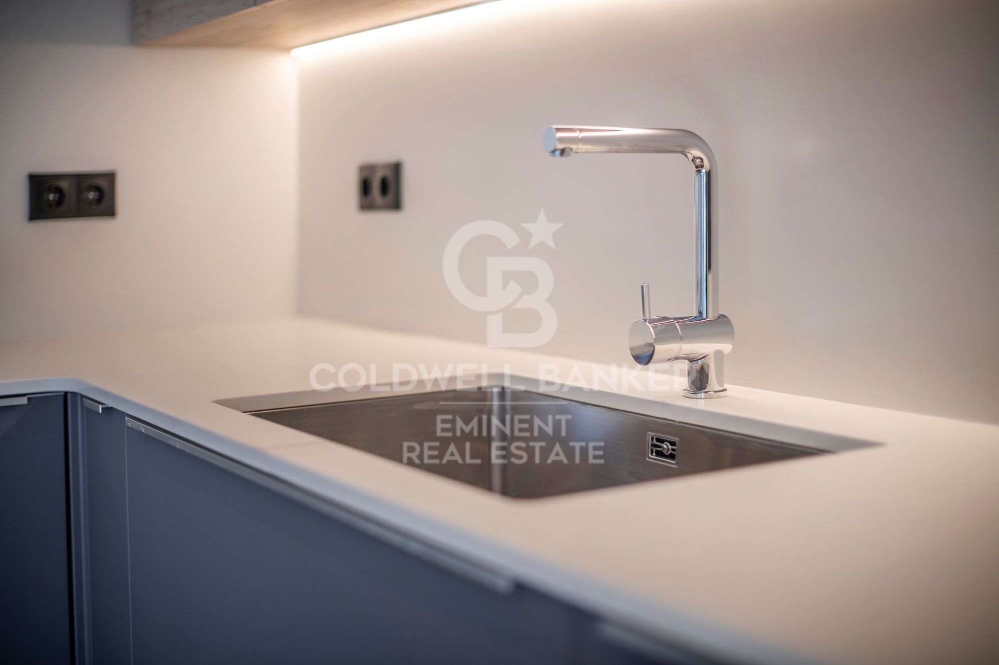 Elegante, renovierte 150 m² Wohnung in einem historischen Gebäude nahe der Rambla Catalunya