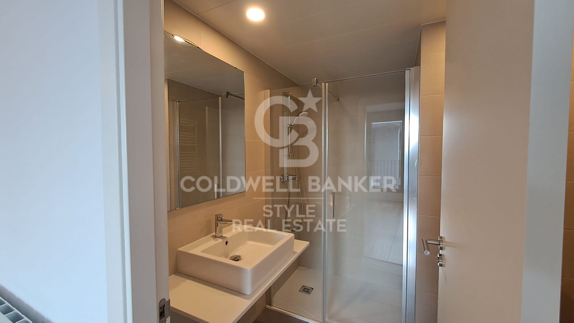 Pis per estrenar amb piscina comunitària