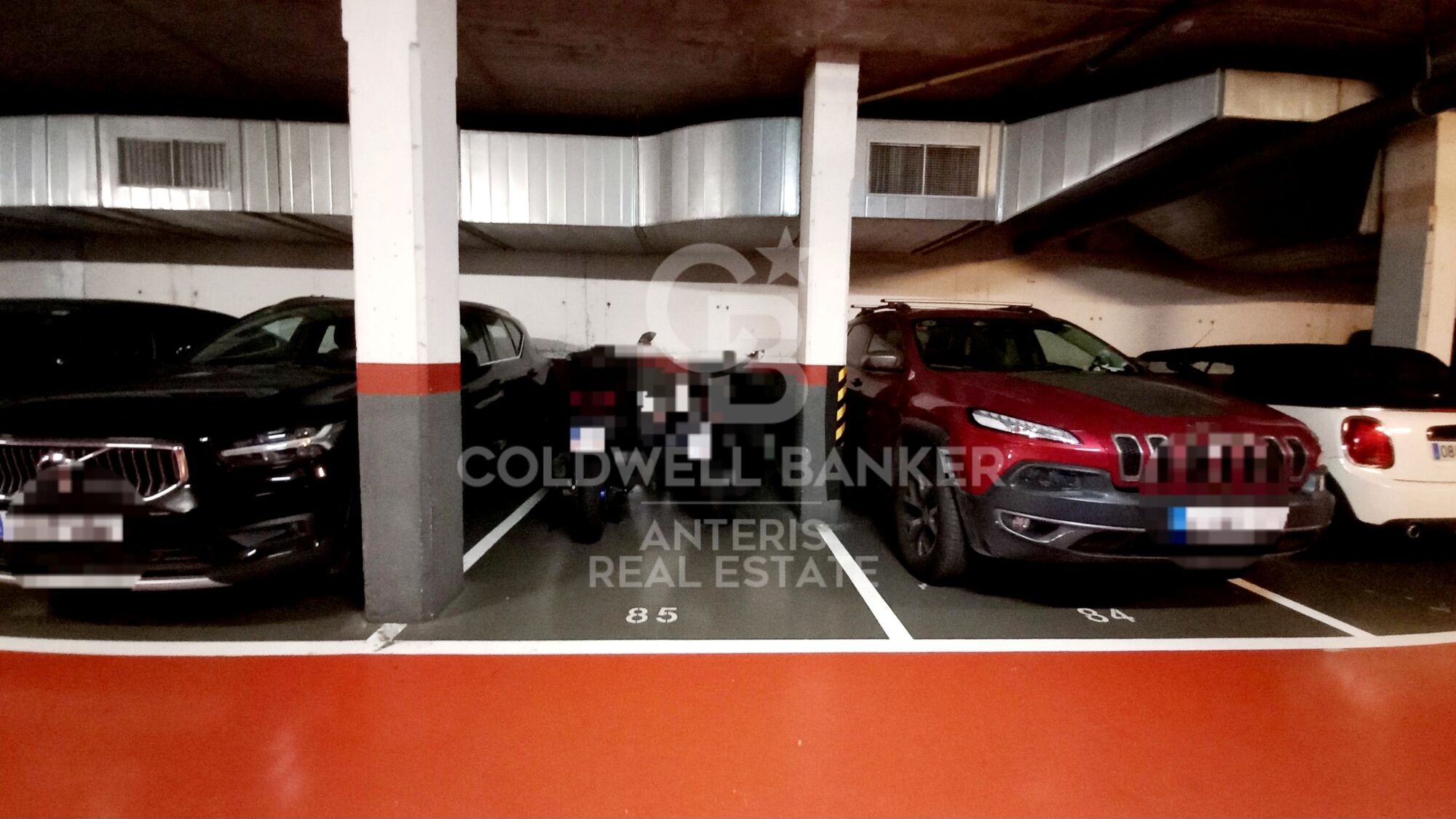 Housing with unobstructed views and common areas