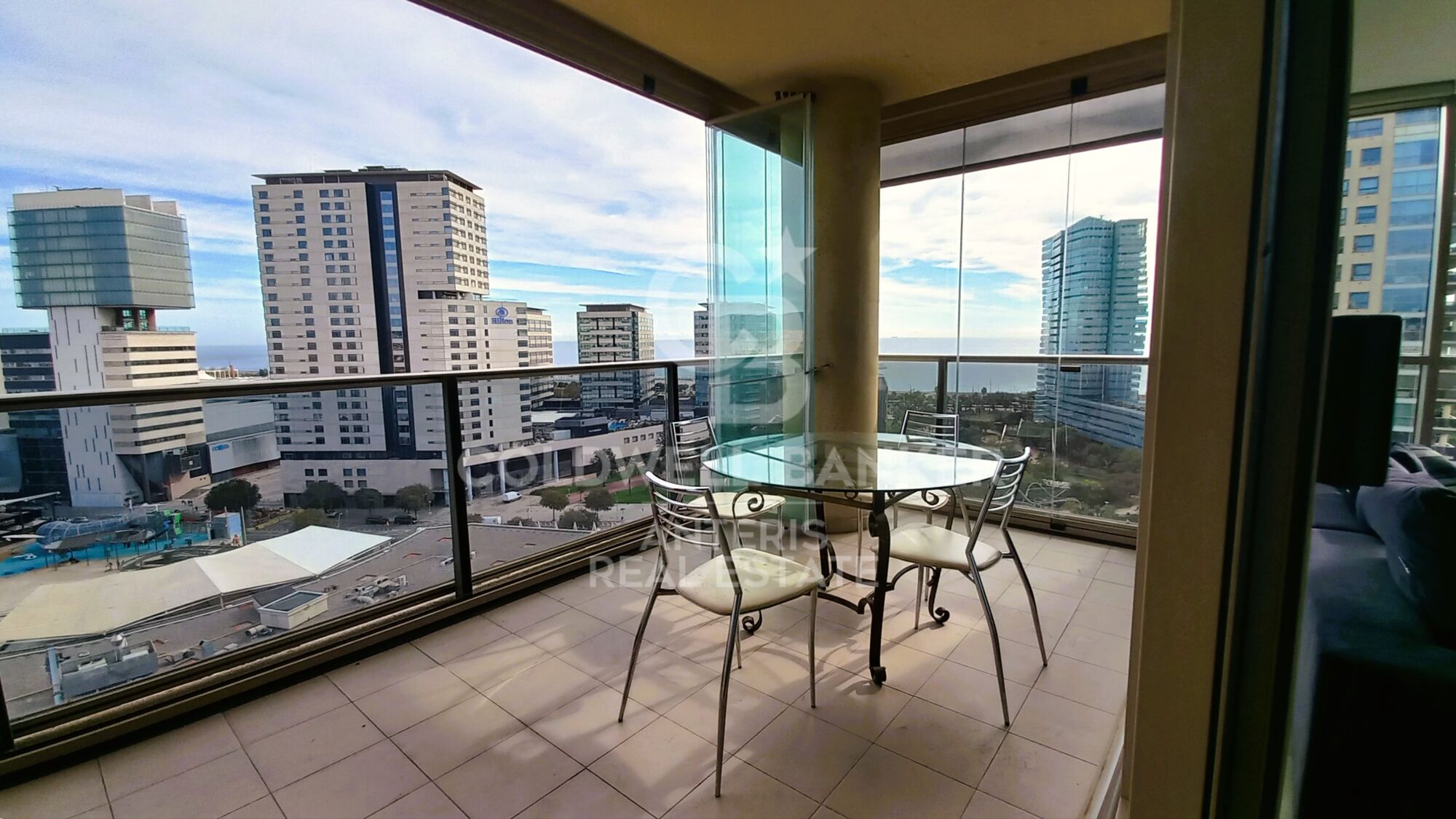 Housing with unobstructed views and common areas