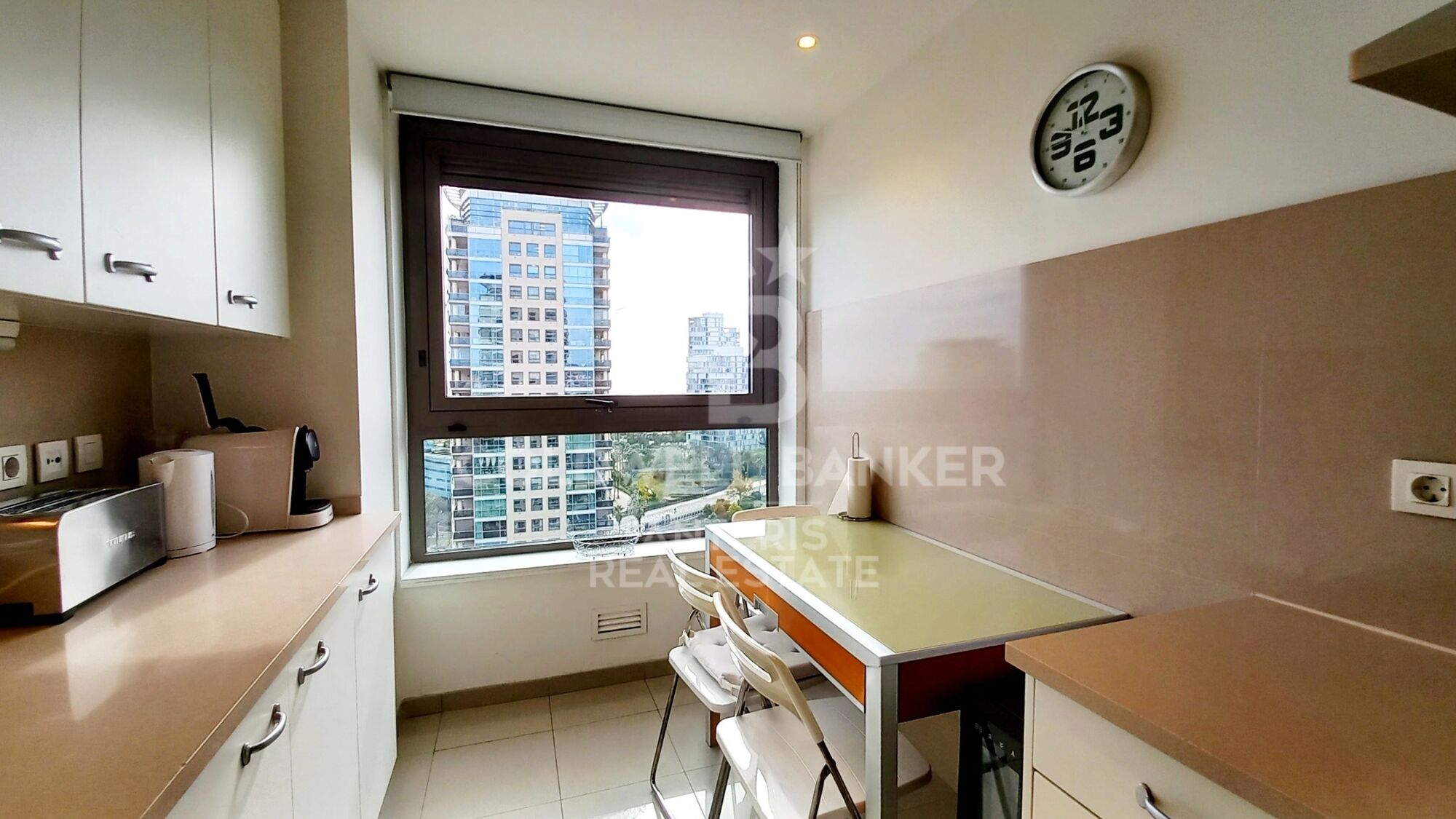 Vivienda con vistas despejadas y zonas comunes