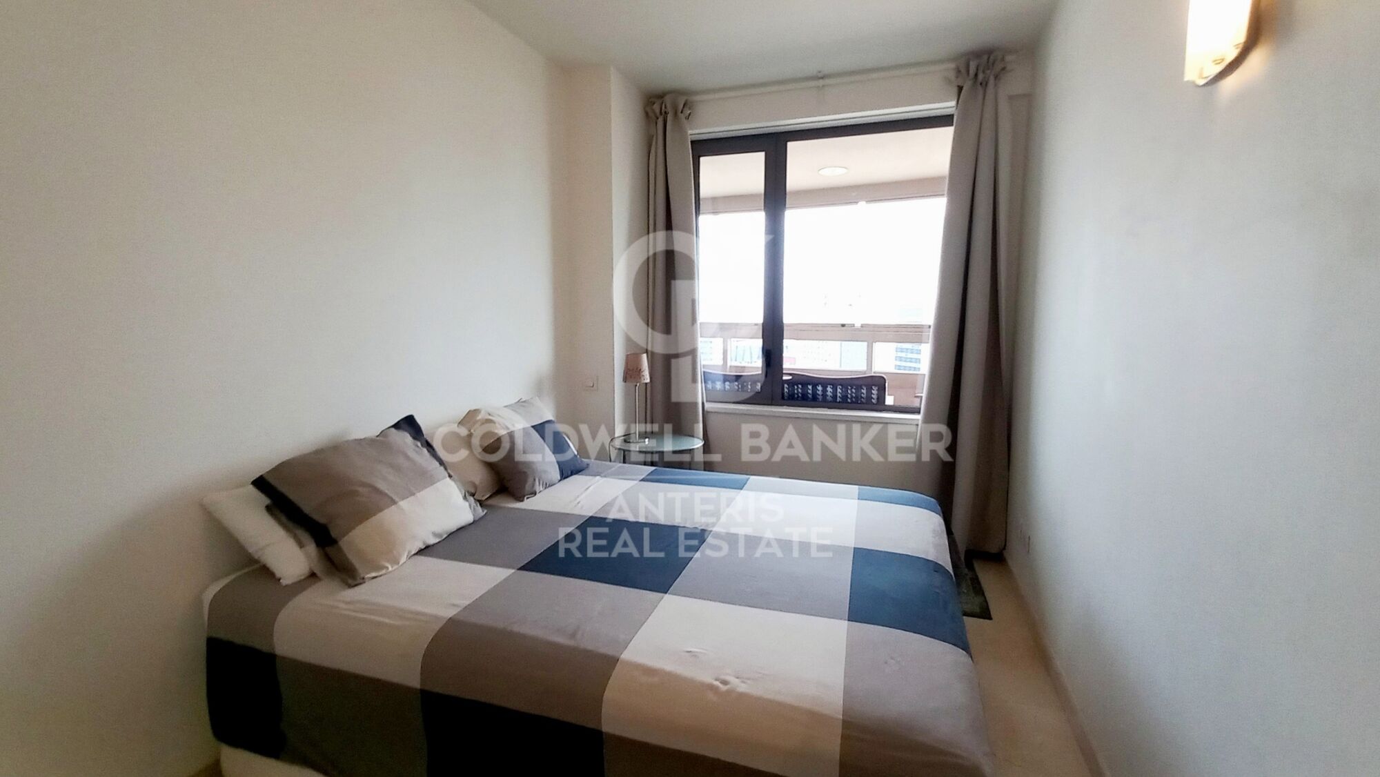 Vivienda con vistas despejadas y zonas comunes