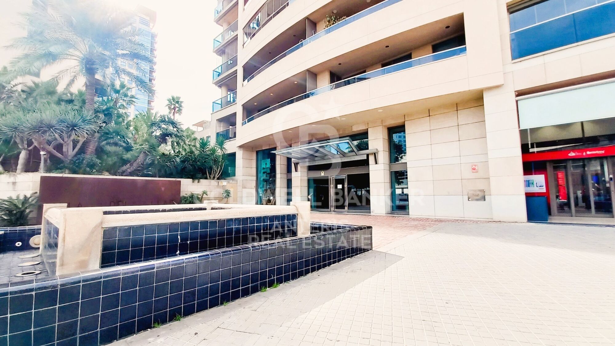 Vivienda con vistas despejadas y zonas comunes