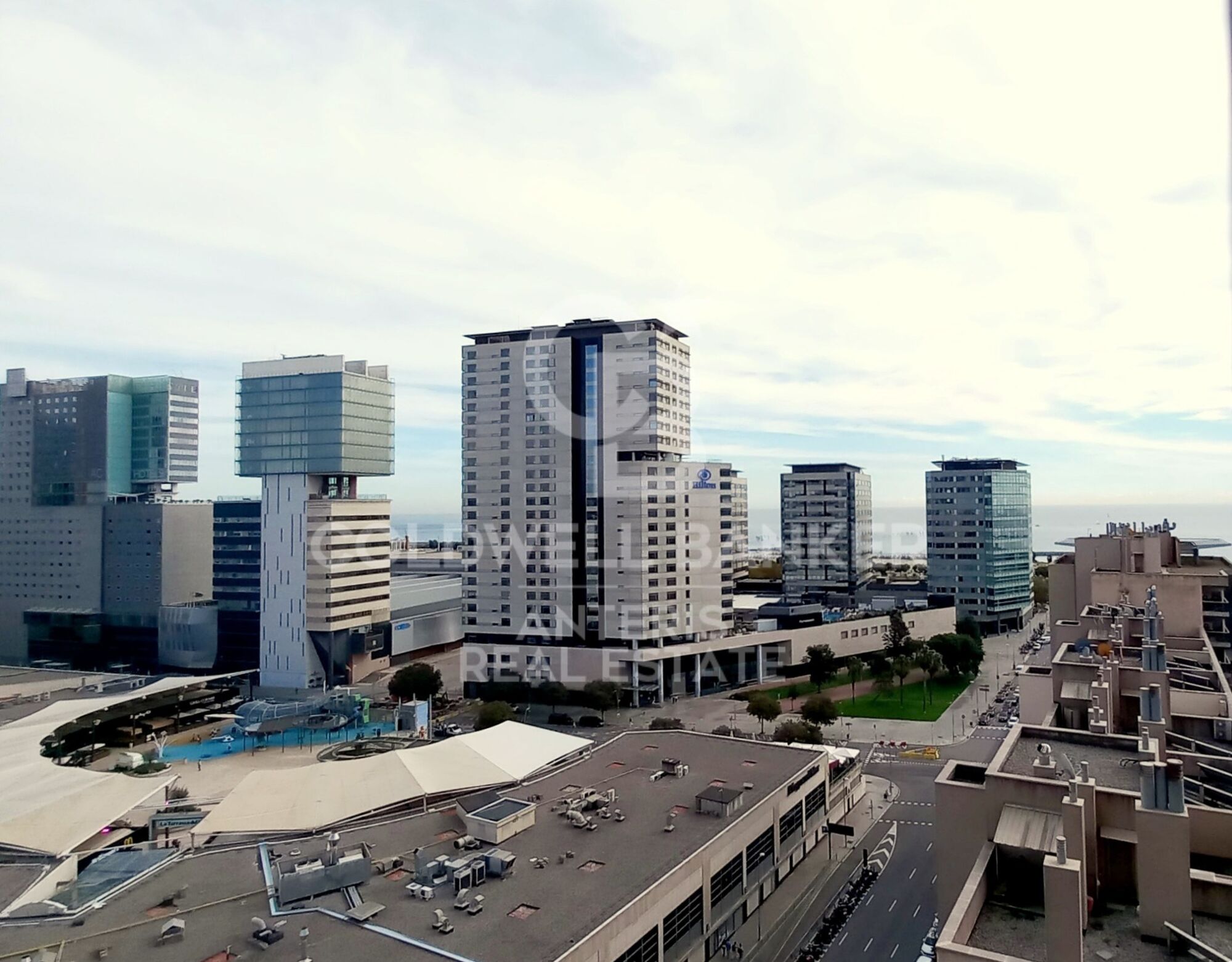Vivienda con vistas despejadas y zonas comunes
