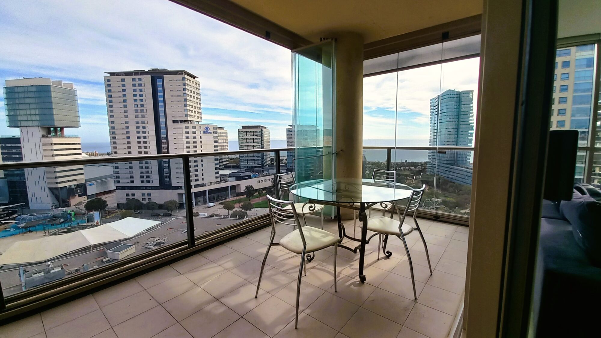 Housing with unobstructed views and common areas