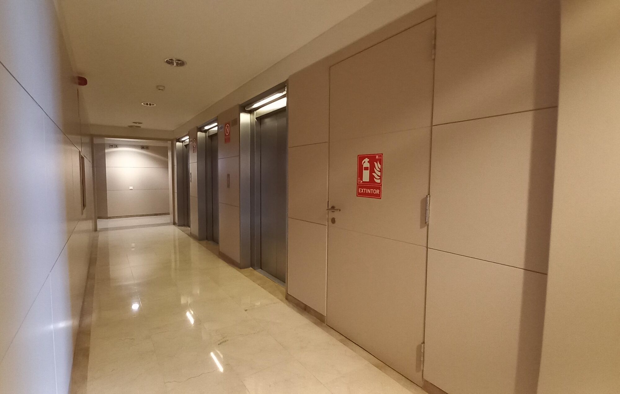 Housing with unobstructed views and common areas