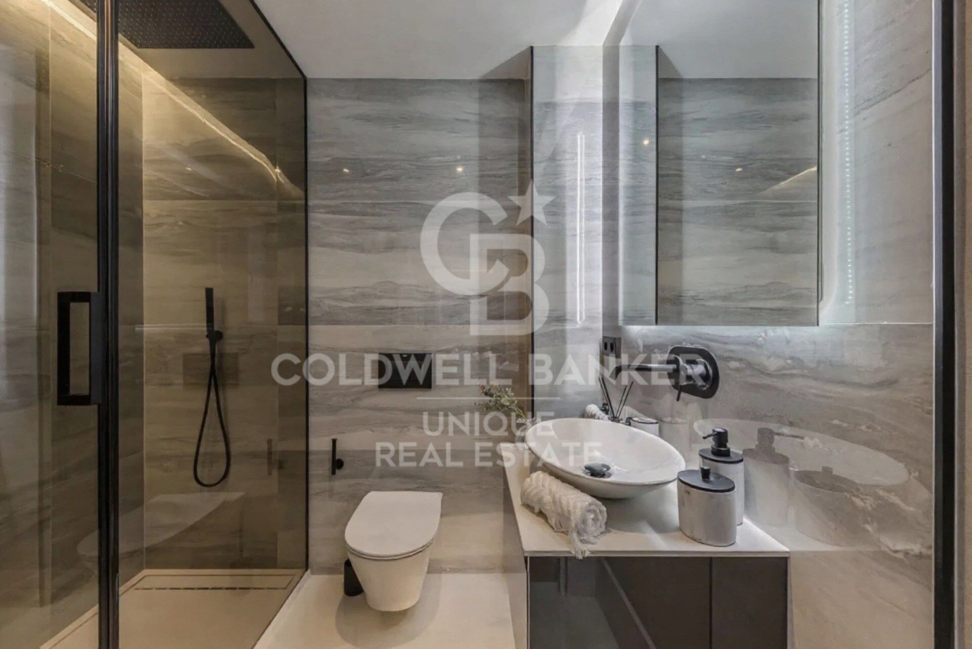 Renovierte Außenwohnung in Ibiza, Madrid