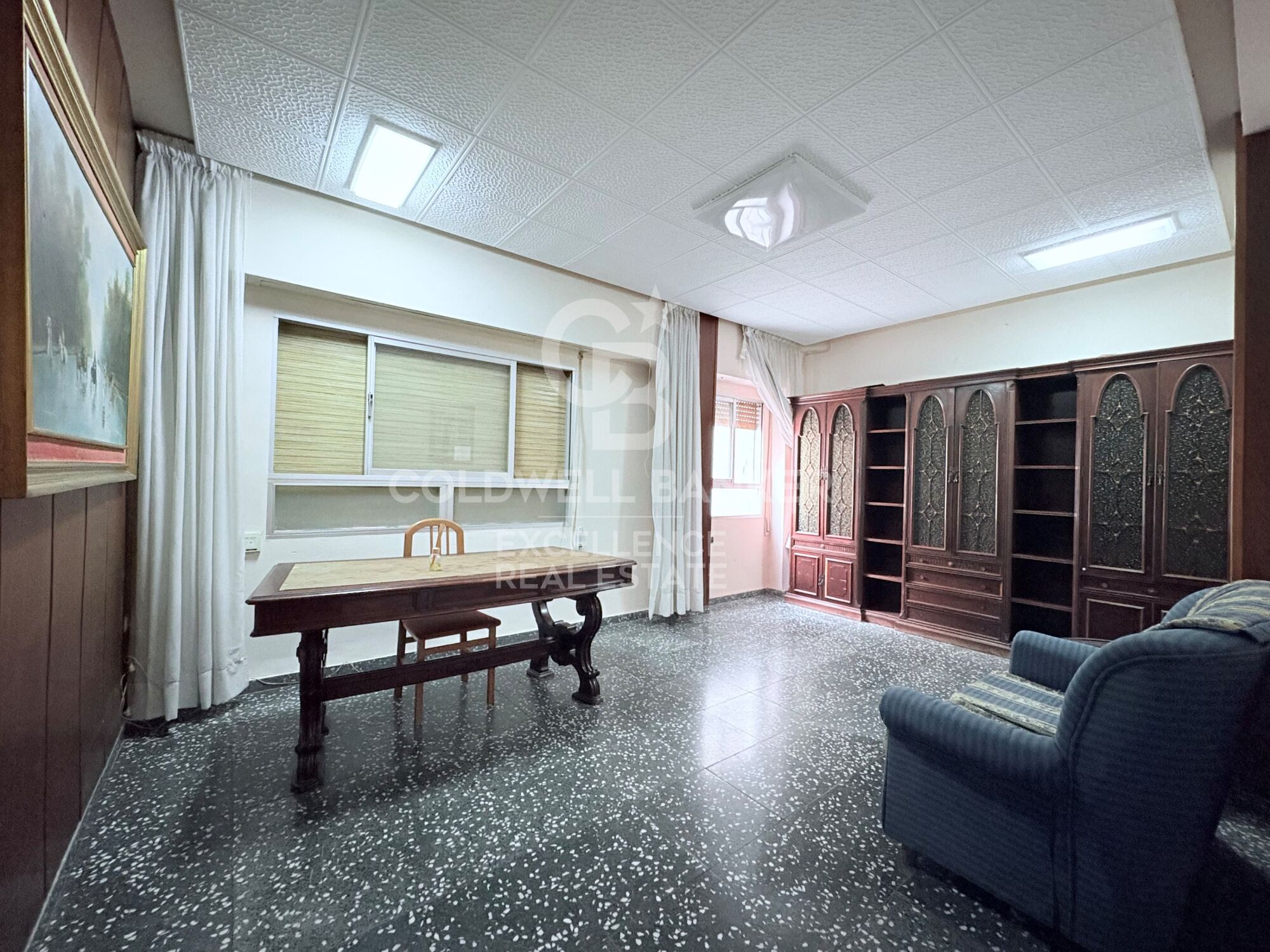 Penthouse avec terrasse de 70 m2 à rénover à Patraix