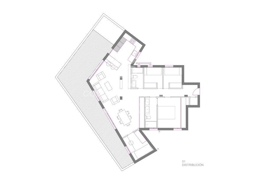 Fabuloso ático con terraza de 70 m² y gran potencial en Patraix.