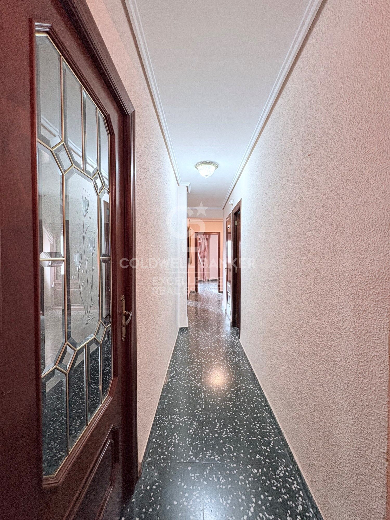 Penthouse avec terrasse spectaculaire de 70 m² et fort potentiel à Patraix