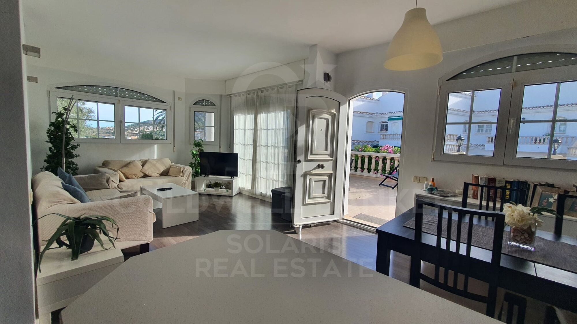 Chalet Adosado en exclusiva urbanización de Moraira