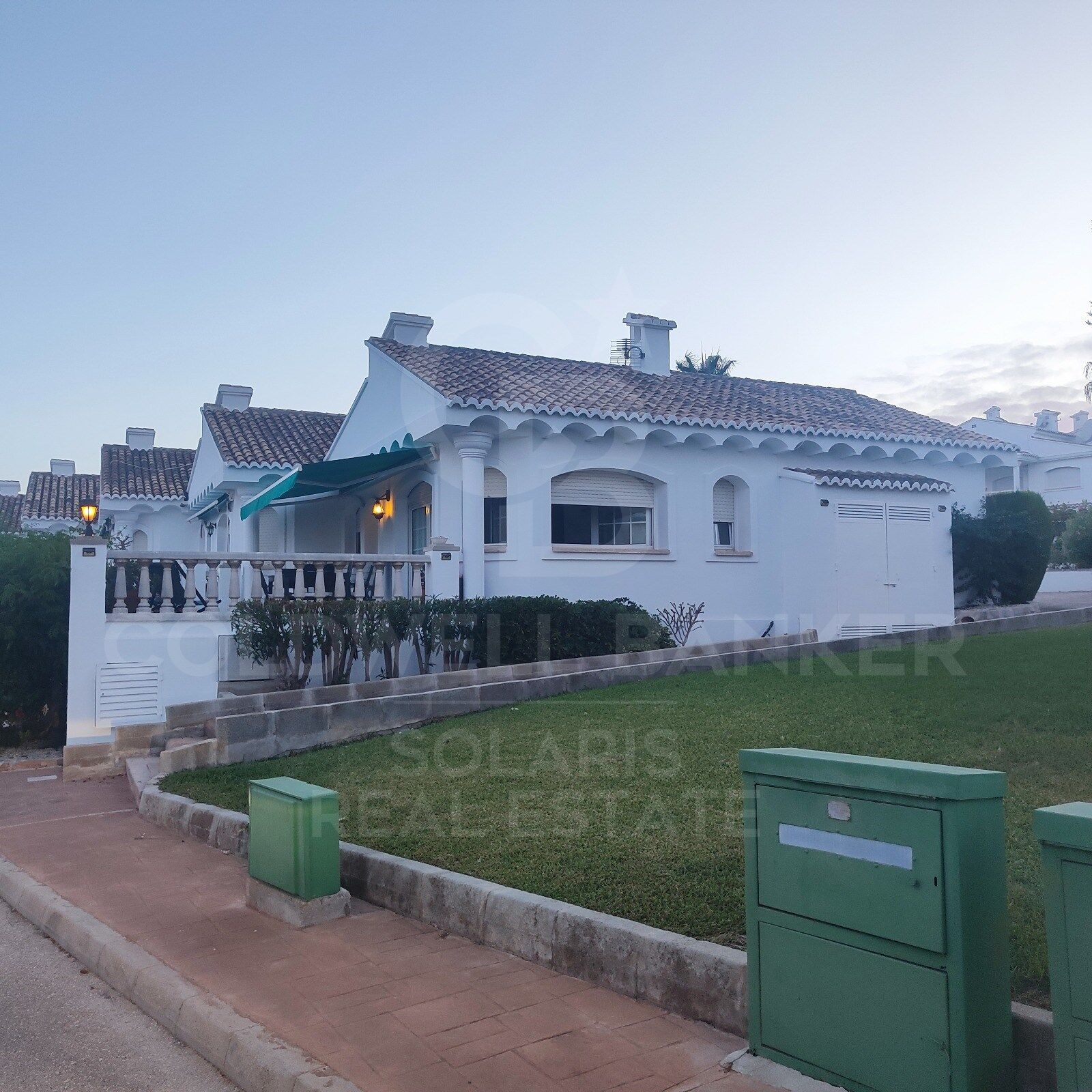 Chalet Adosado en exclusiva urbanización de Moraira