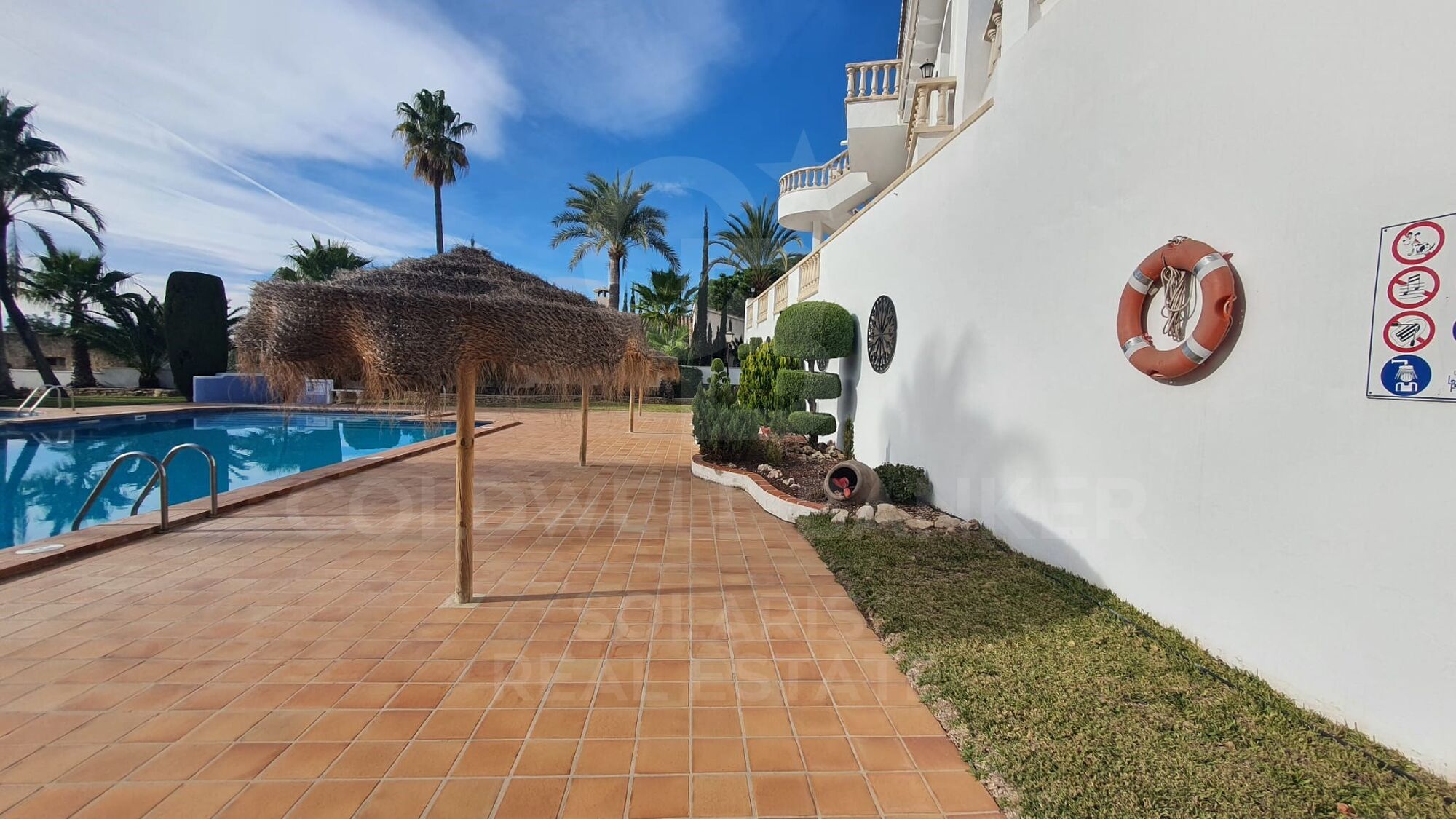 Chalet Adosado en exclusiva urbanización de Moraira