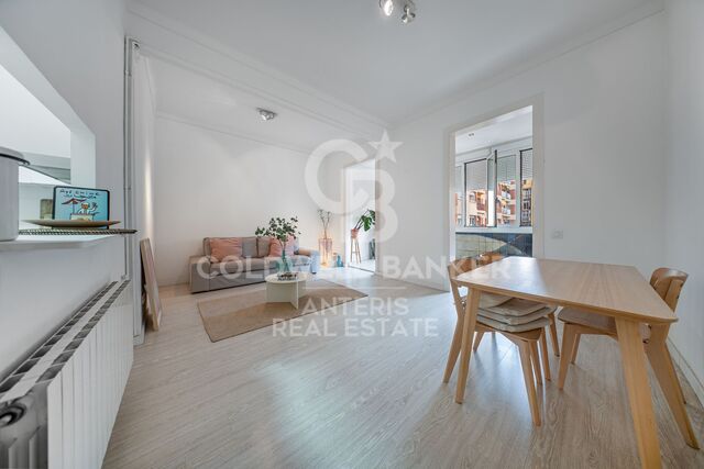 Apartment in a classic building with two double bedrooms