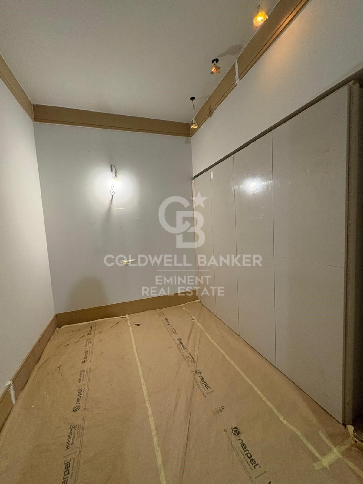 Oficina rehabilitada a vivienda