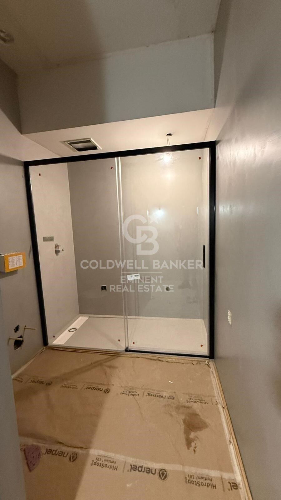 Oficina rehabilitada a vivienda