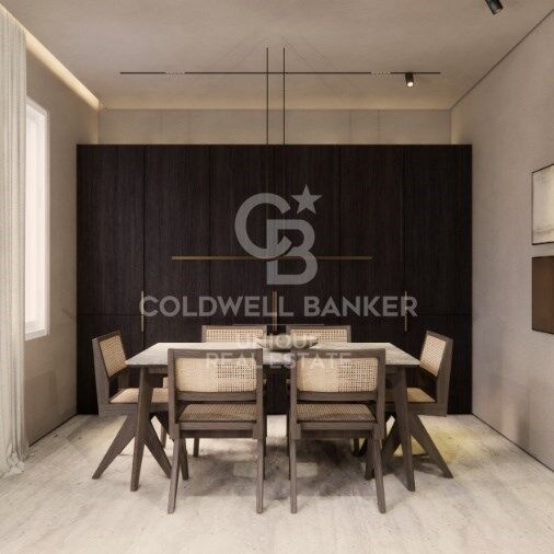 Two-bedroom apartment to renovate in Goya, Madrid