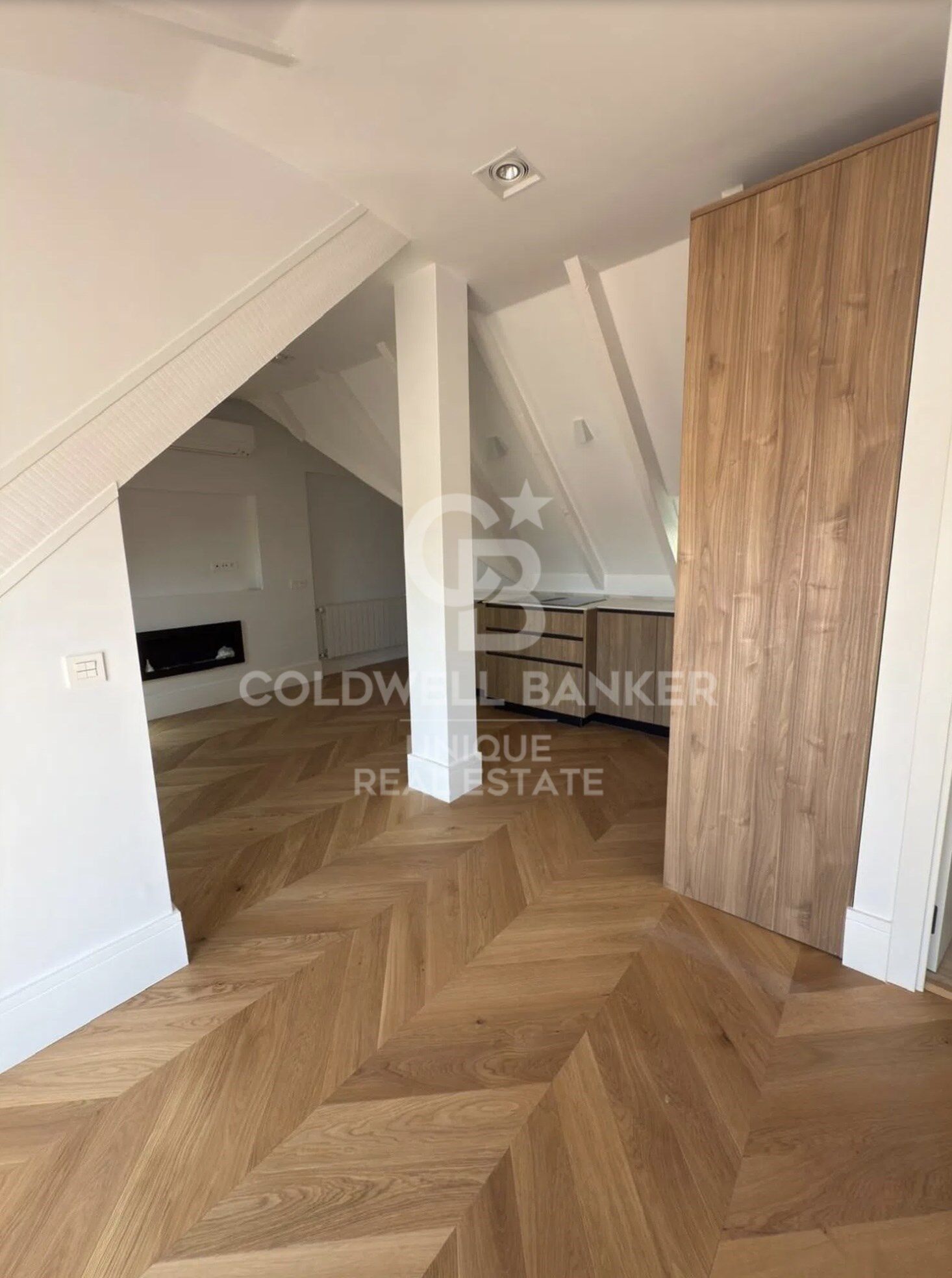 Penthouse mit Terrasse in Castellana, Madrid